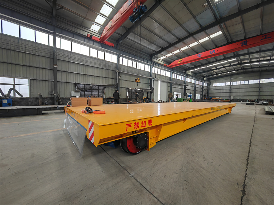 蓄电池供电轨道台车06